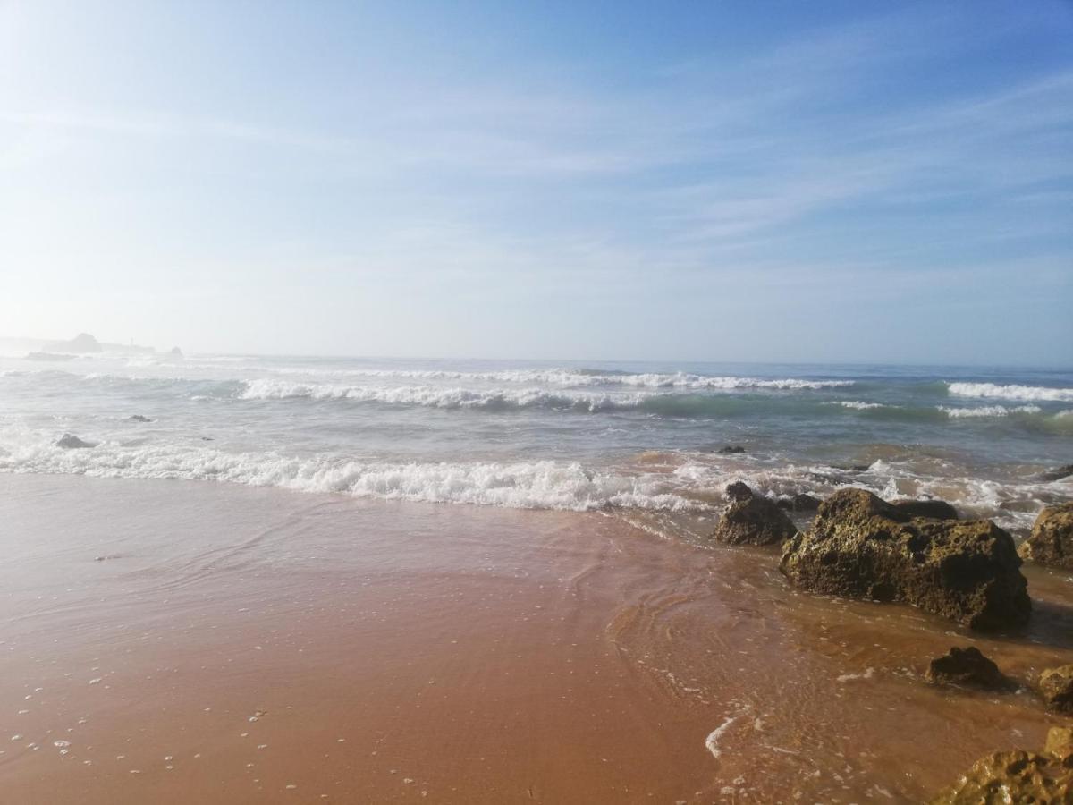 Rocha Praia Mar Beach Front Line Bay Portimao Exterior photo