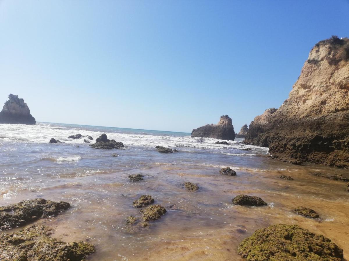 Rocha Praia Mar Beach Front Line Bay Portimao Exterior photo