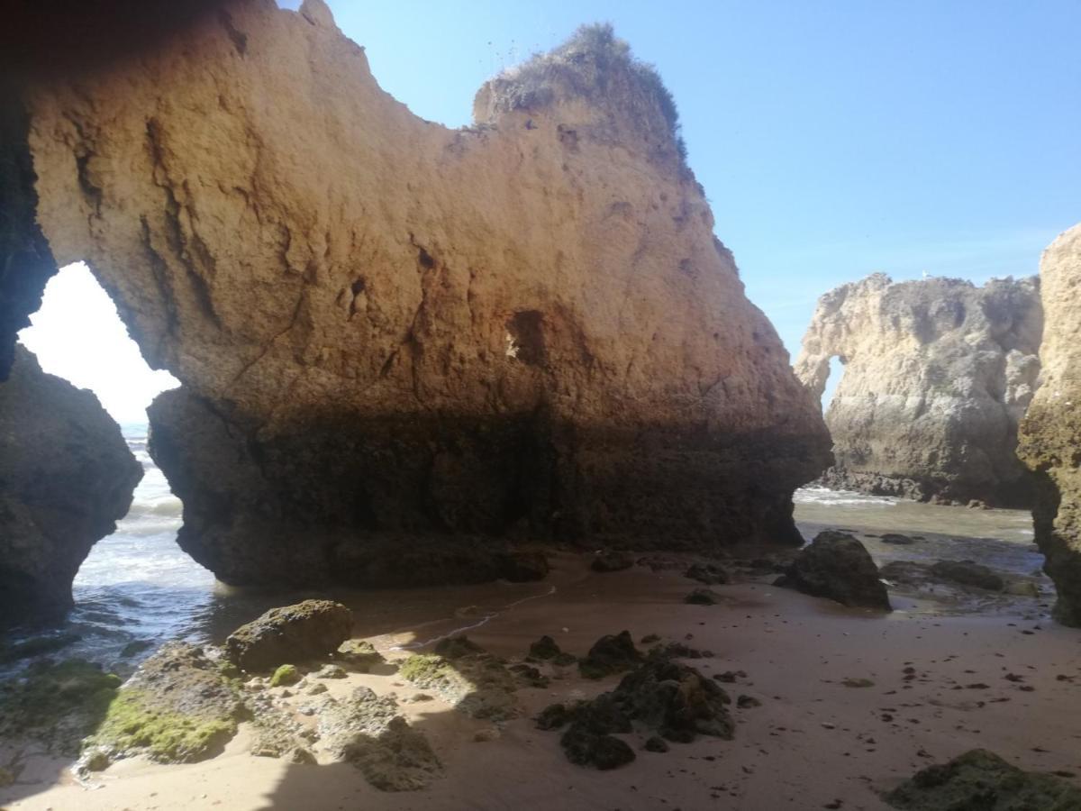Rocha Praia Mar Beach Front Line Bay Portimao Exterior photo