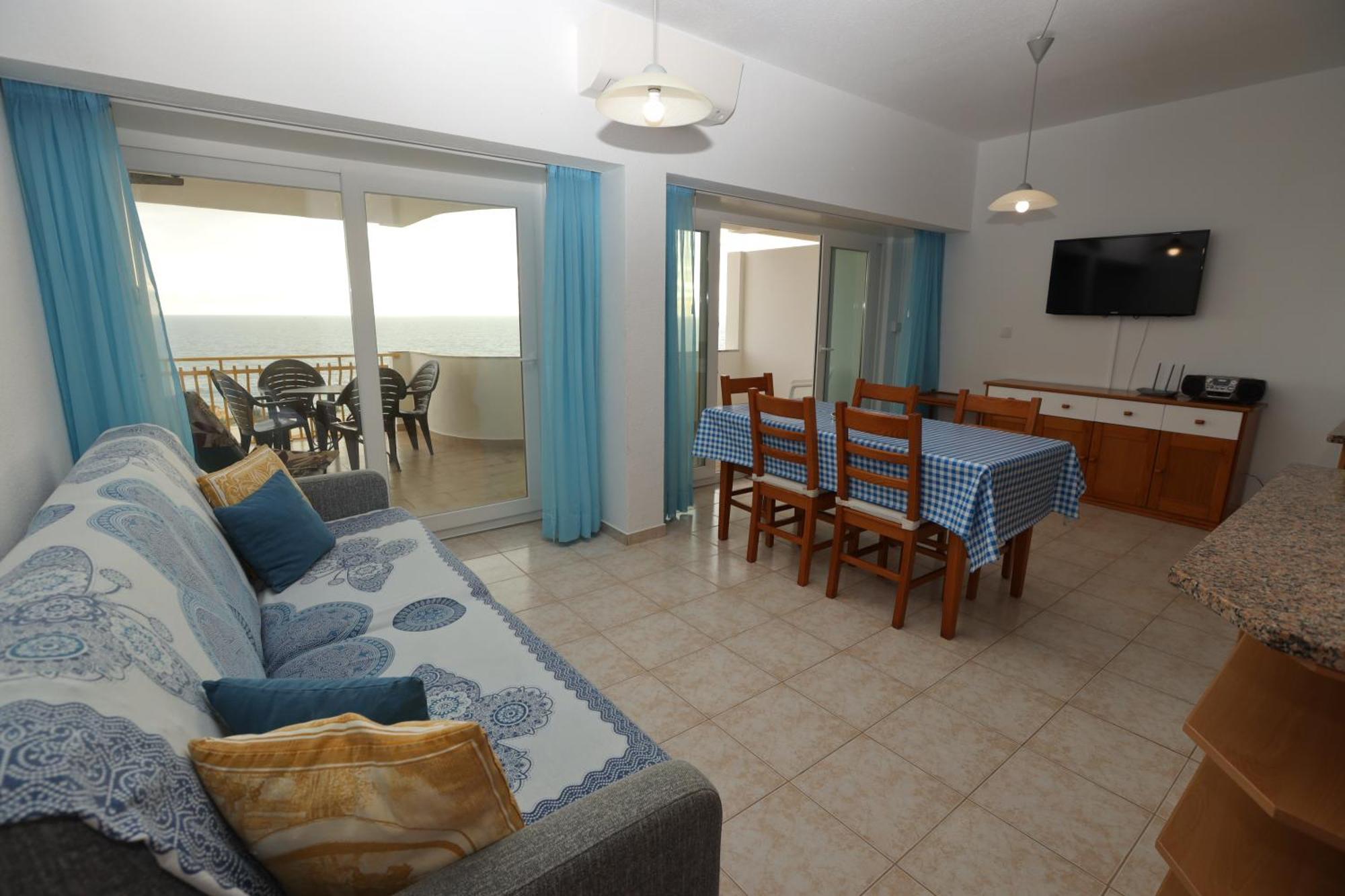 Rocha Praia Mar Beach Front Line Bay Portimao Exterior photo