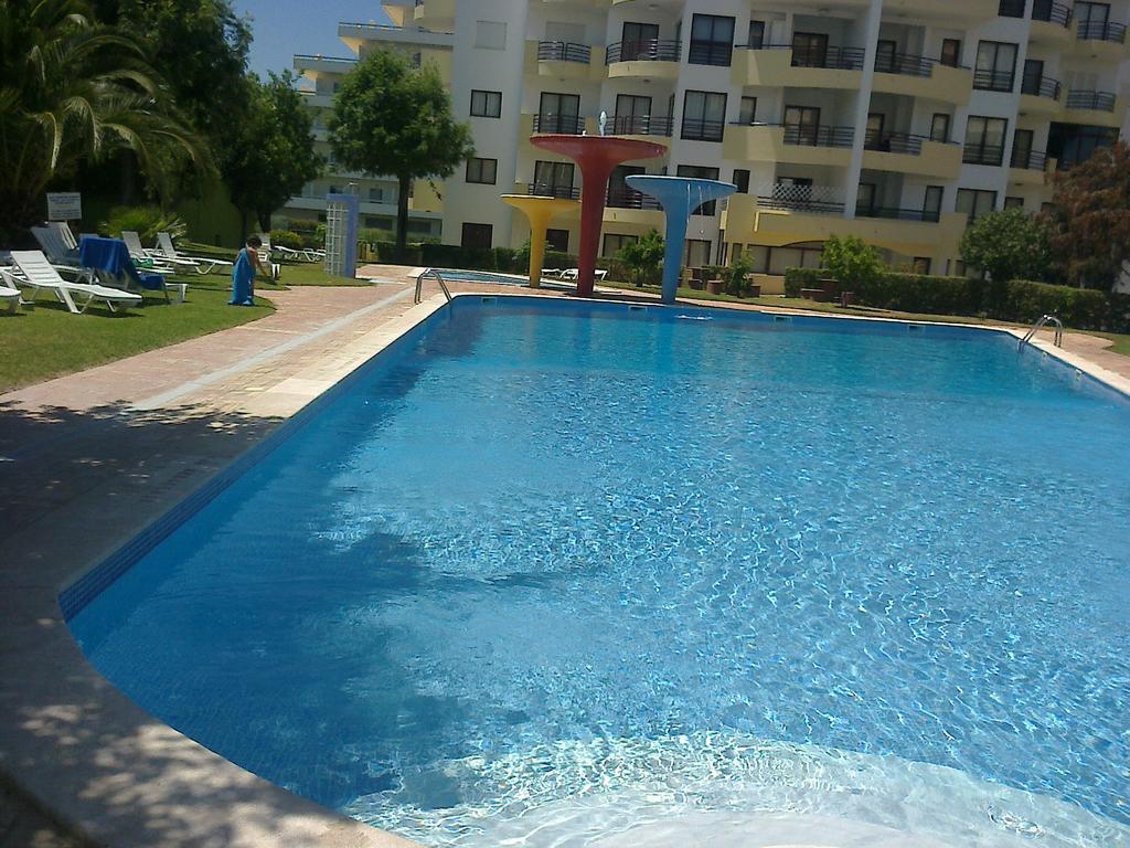 Rocha Praia Mar Beach Front Line Bay Portimao Exterior photo